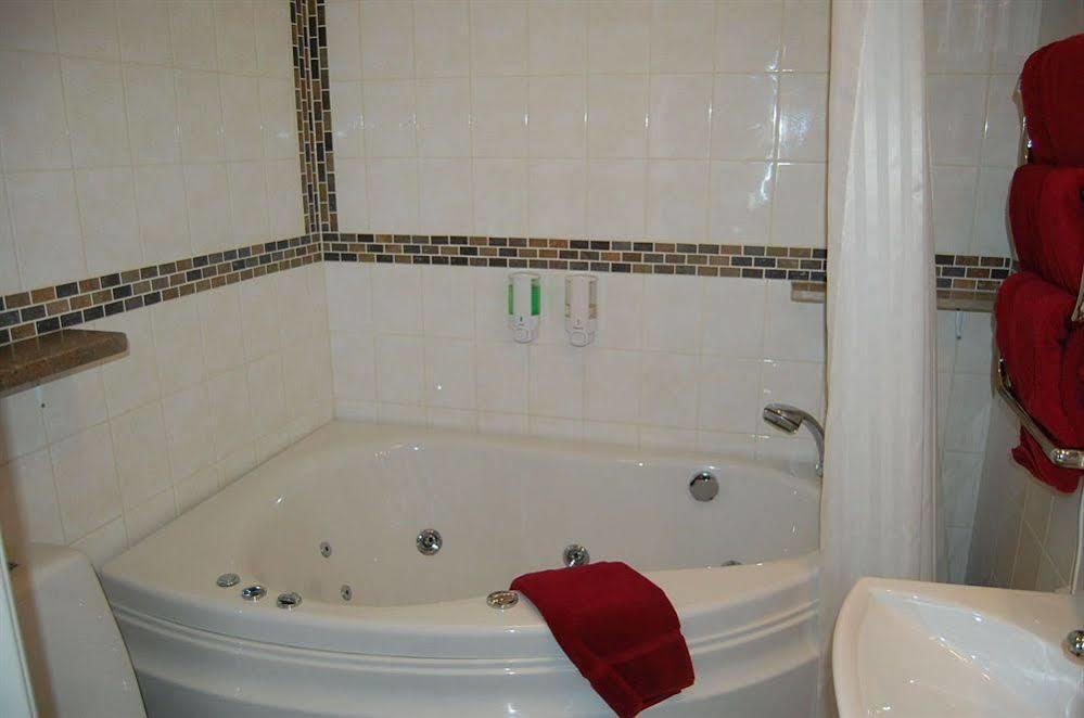 VBY Hotell Lindgarden מראה חיצוני תמונה