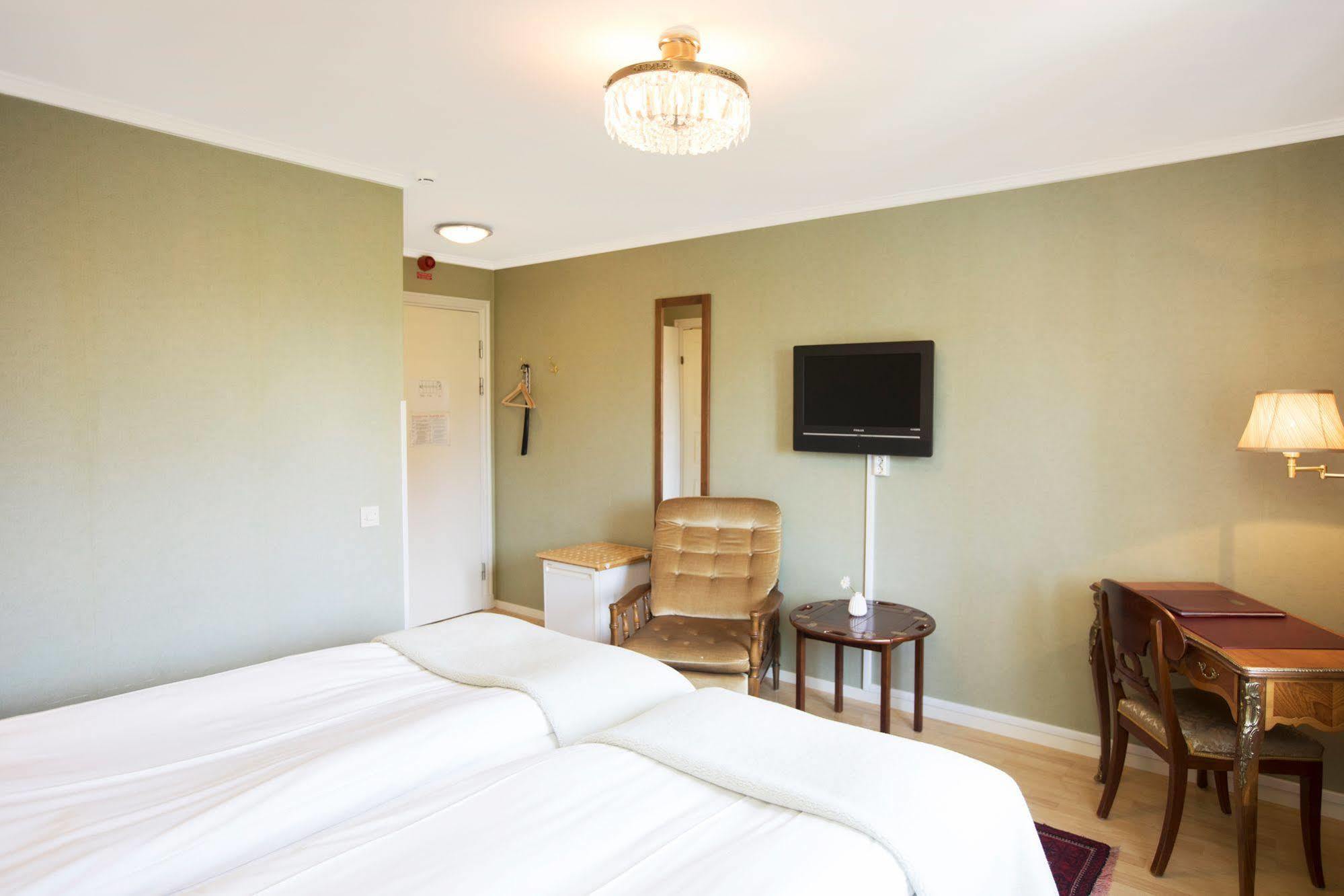 VBY Hotell Lindgarden מראה חיצוני תמונה