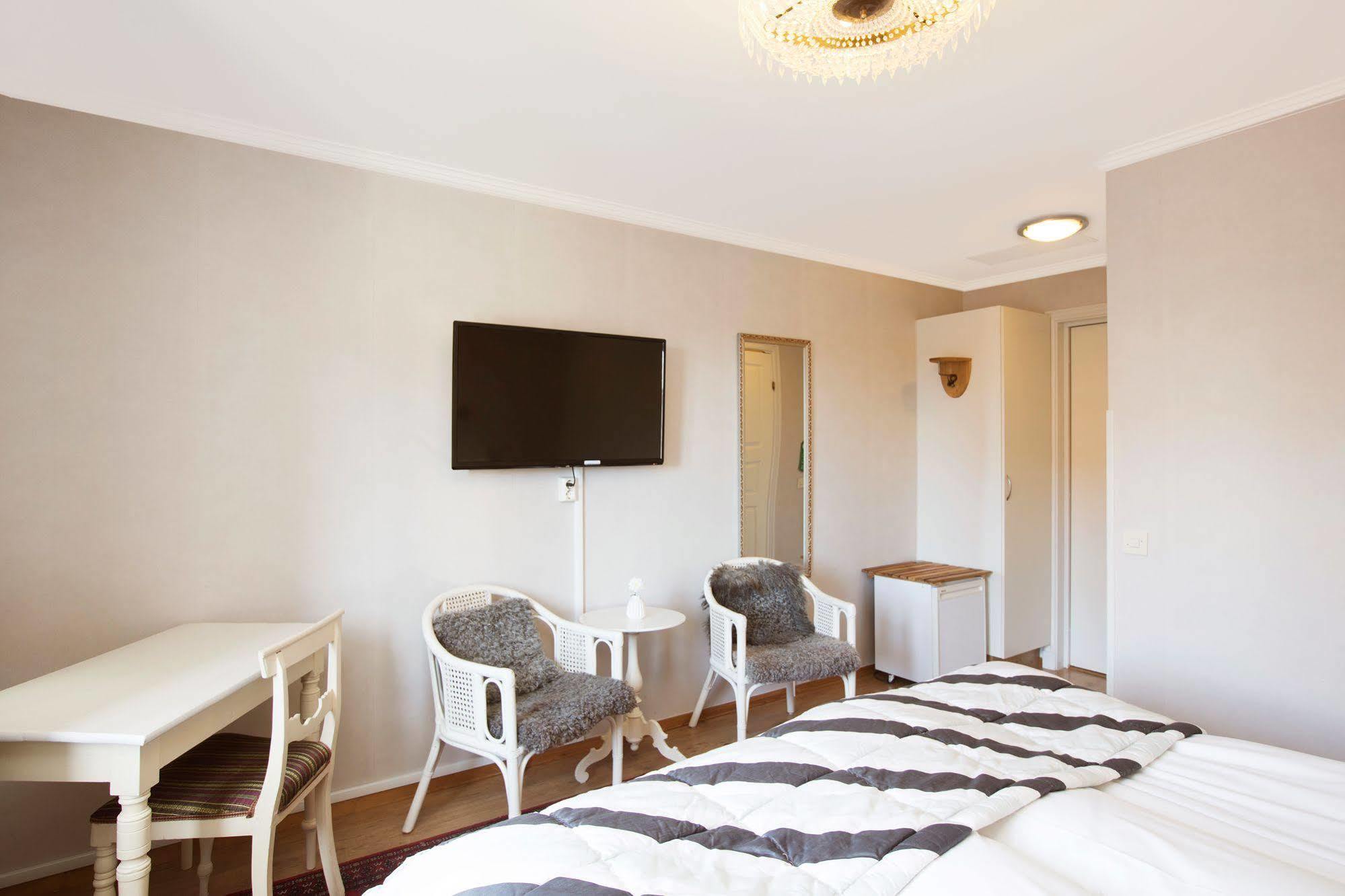 VBY Hotell Lindgarden מראה חיצוני תמונה